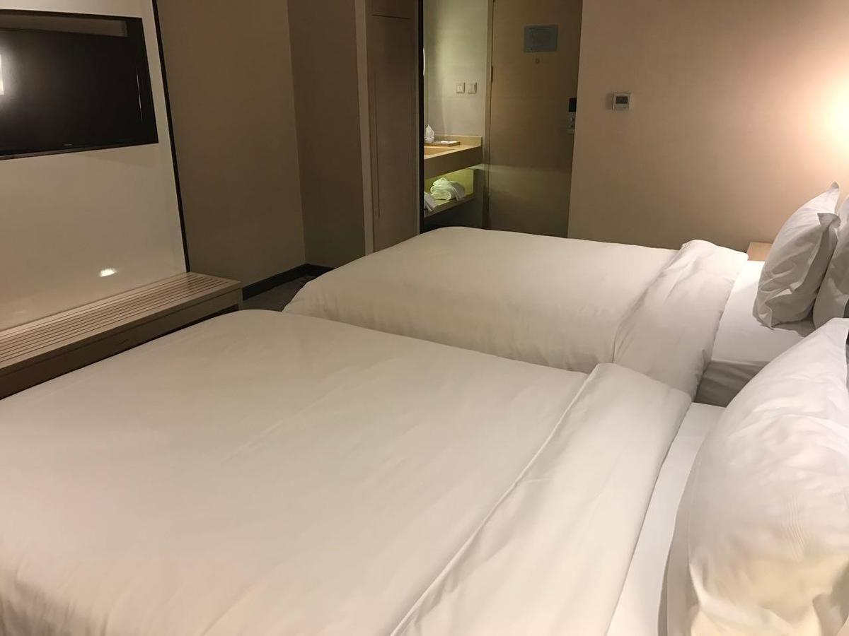 Lavande Hotel Shanghai Hongqiao Airport Wuzhong Road Екстер'єр фото