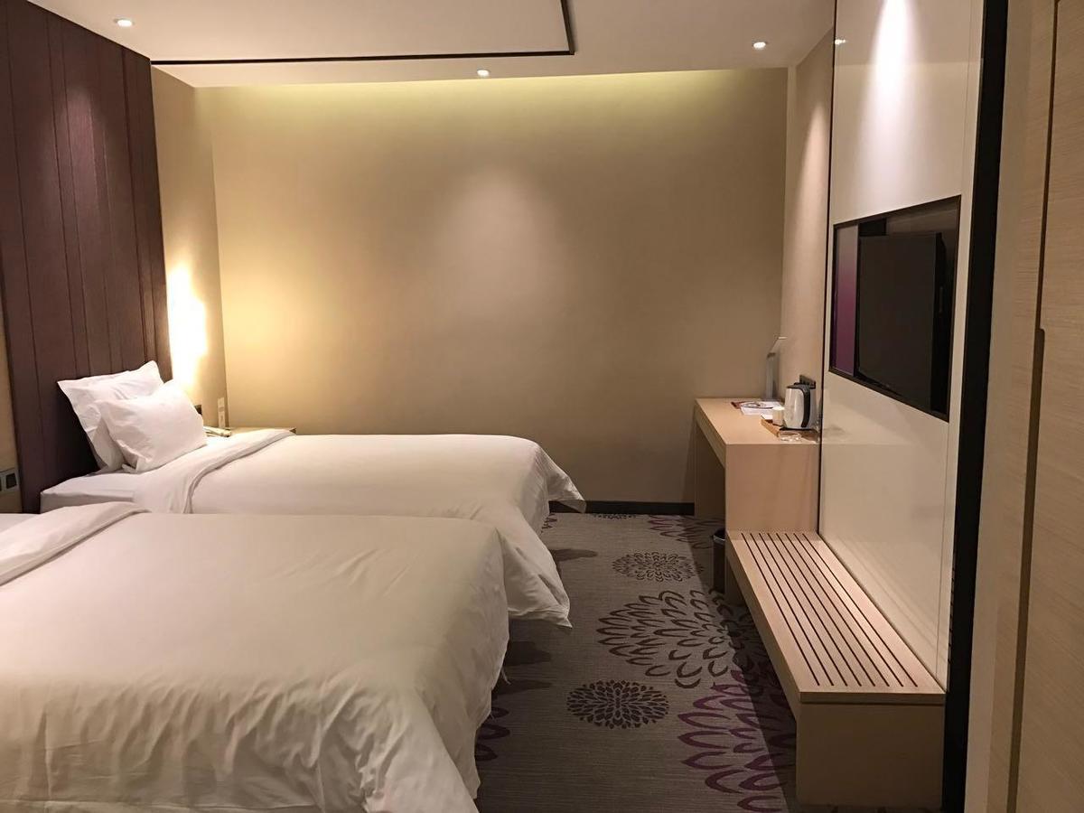 Lavande Hotel Shanghai Hongqiao Airport Wuzhong Road Екстер'єр фото